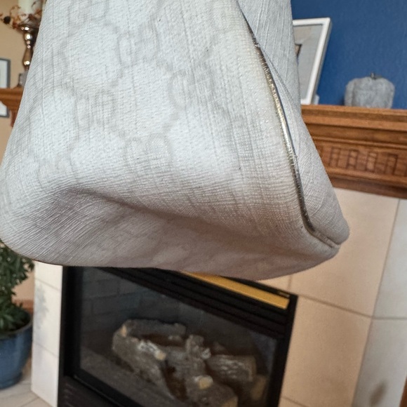 🎄EUC GUCCI GG Supreme Hobo - Picture 15 of 17